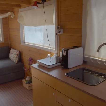 Houseboat Botel Cagliari
